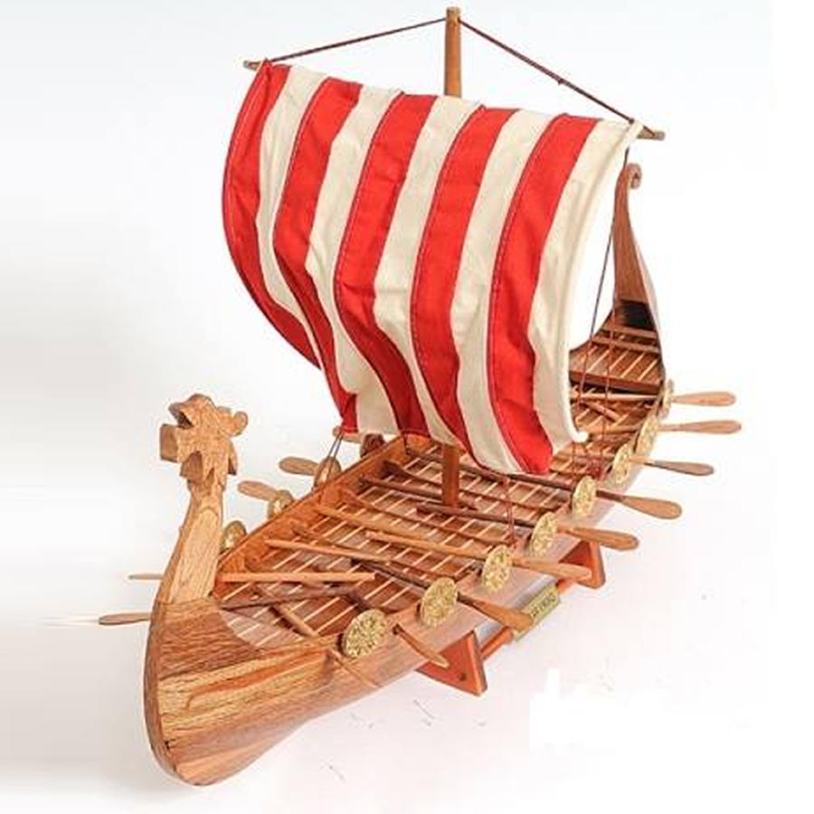 Mô hình tàu chiến gỗ
